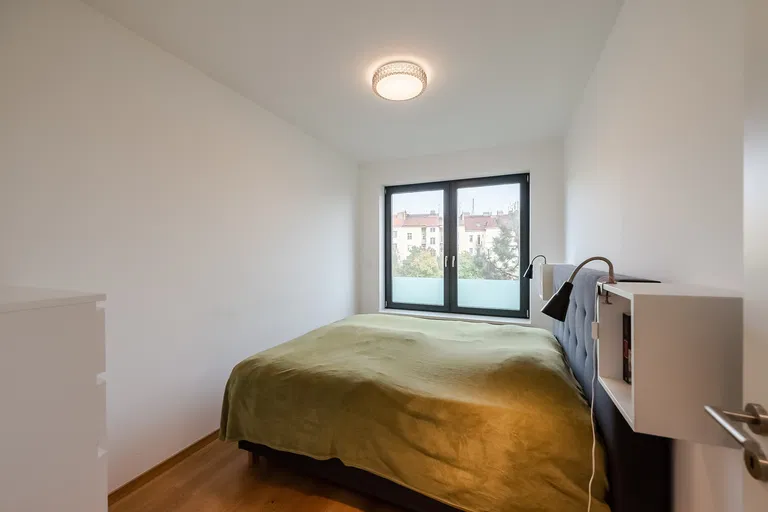 Mrštíkova, Strašnice - Prague 10 | Sale, Apartment, Three-bedroom (4+kk), 99 m²