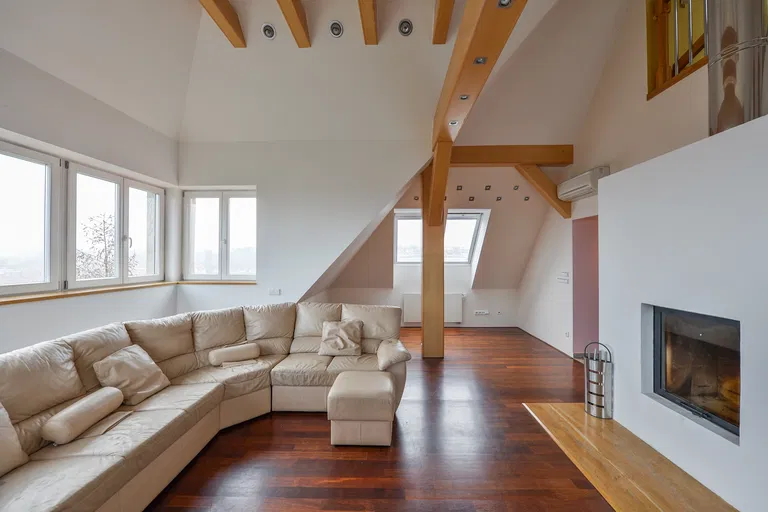 Farní, Střešovice - Praha 6 | Prenájom, Byt, 5-izbový, 178 m²