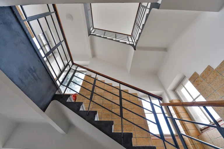 Farní, Střešovice - Praha 6 | Prenájom, Byt, 5-izbový, 178 m²