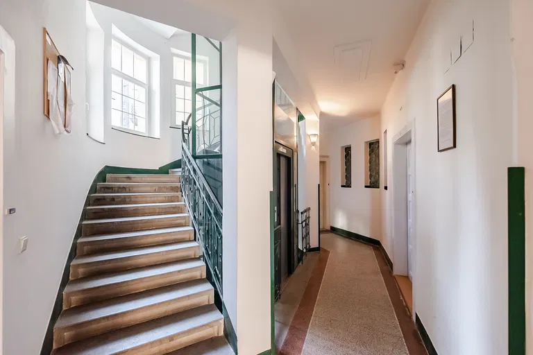 Kolínská, Vinohrady - Prague 2 | Sale, Apartment, Two-bedroom (3+kk), 112 m²