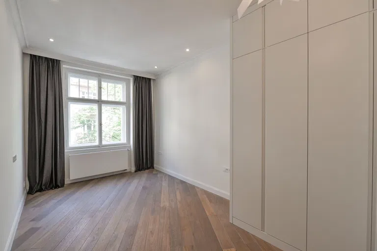 náměstí Jiřího z Poděbrad, Vinohrady - Praha 3 | Prenájom, Byt, 2-izbový, 54 m²