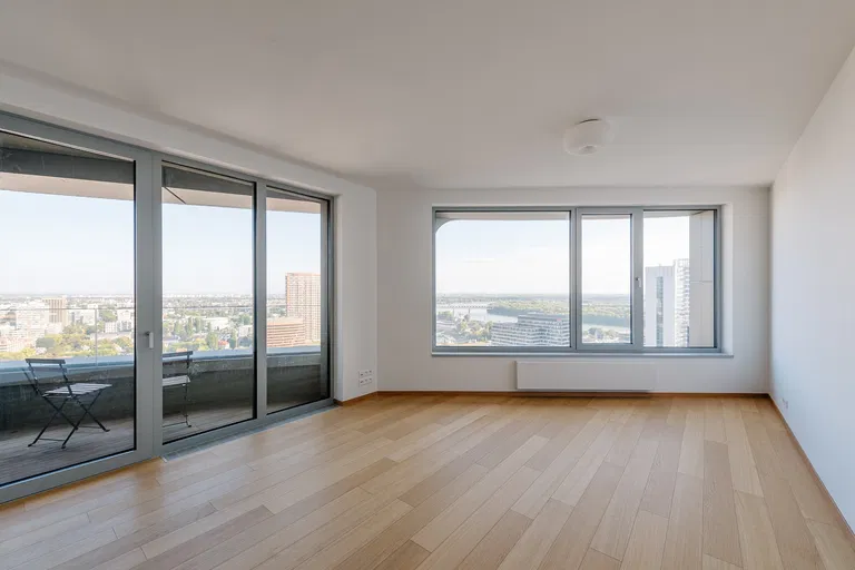 Továrenská, Staré Mesto - Bratislava I | Rent, Apartment, Two-bedroom (3+1), 82 m²