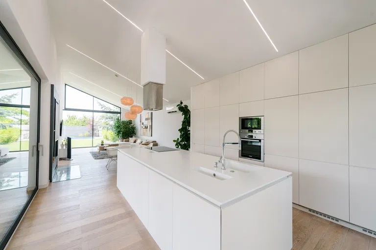 Mandľová, Jarovce - Bratislava V | Rent, House, Four-bedroom (5+kk), 173 m²