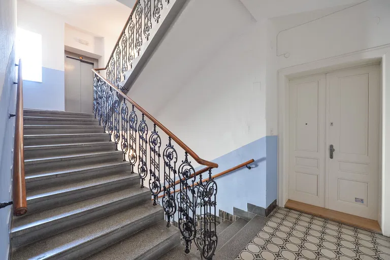 Jakubské náměstí, Brno - střed - Brno-město | Sale, Apartment, Two-bedroom (3+kk), 112 m²