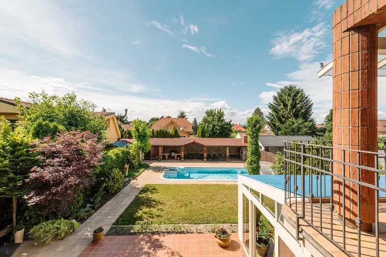 Ríbezľová, Vrakuňa - Bratislava II | Predaj, Rodinný dom, 8-izbový, 616 m²