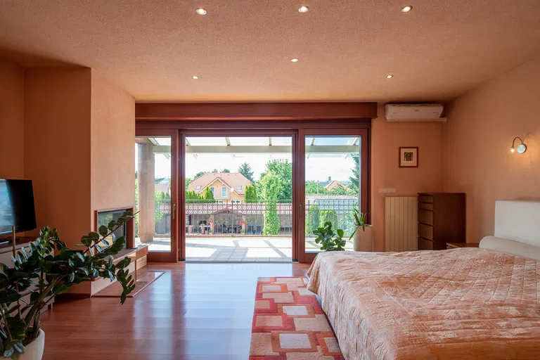 Ríbezľová, Vrakuňa - Bratislava II | Predaj, Rodinný dom, 8-izbový, 616 m²