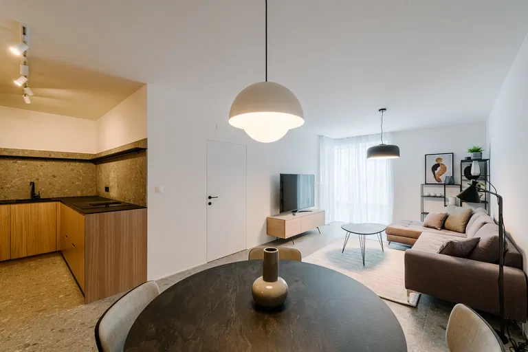 Paulínska - Trnava | Prenájom, Byt, 2-izbový, 80 m²