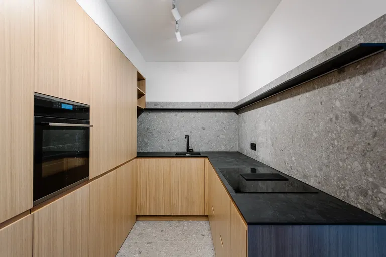 Paulínska - Trnava | Prenájom, Byt, 2-izbový, 80 m²