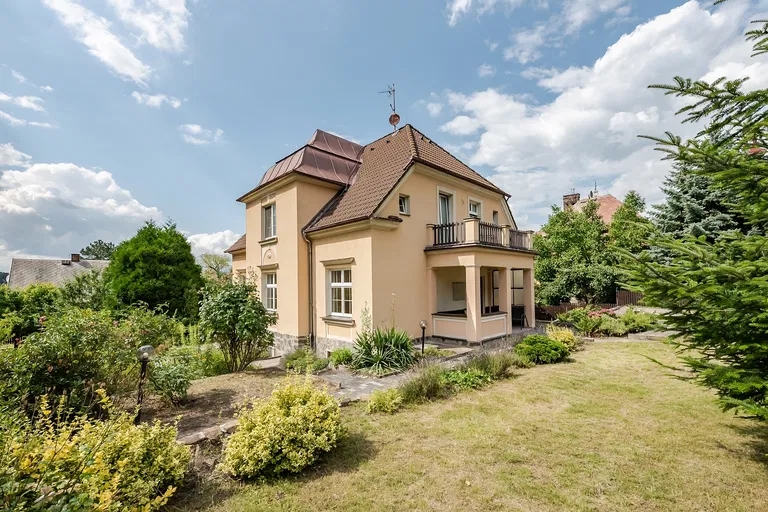Máchova - Ústí nad Labem | Sale, House, Ten-bedroom (11+1), 335 m²