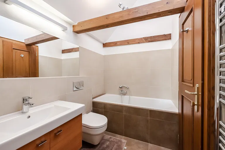 Všehrdova, Malá Strana - Praha 1 | Predaj, Byt, 3-izbový, 80 m²