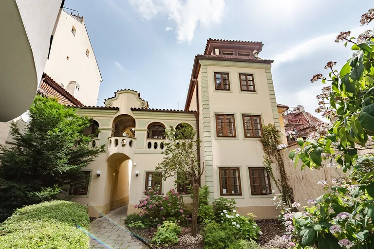 Všehrdova, Malá Strana - Praha 1 | Predaj, Byt, 3-izbový, 80 m²
