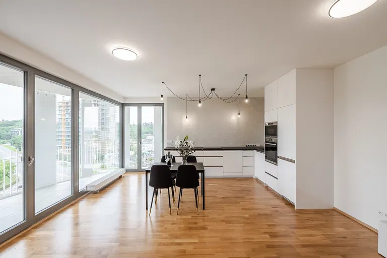 Mezi Vodami, Modřany - Praha 4 | Predaj, Byt, 2-izbový, 81 m²