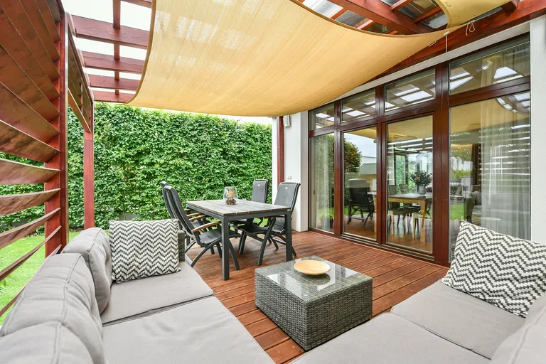 Jenská, Benice - Praha 10 | Predaj, Rodinný dom, 5-izbový, 252 m²