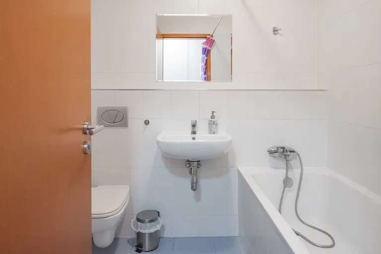 Bajkalská, Nové Mesto - Bratislava III | Prenájom, Byt, 1-izbový, 40 m²