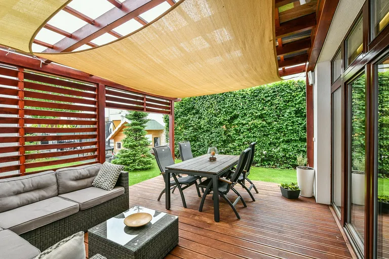 Jenská, Benice - Praha 10 | Predaj, Rodinný dom, 5-izbový, 252 m²