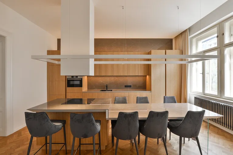 Mánesova, Vinohrady - Praha 2 | Prenájom, Byt, 3-izbový, 117 m²