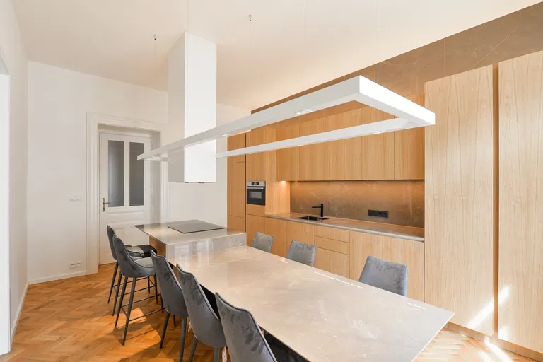 Mánesova, Vinohrady - Praha 2 | Prenájom, Byt, 3-izbový, 117 m²