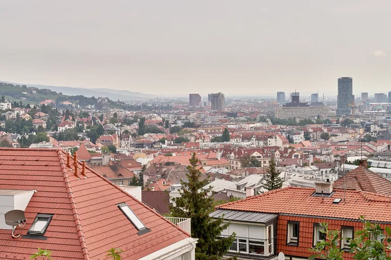 Mudroňova, Staré Mesto - Bratislava I | Prenájom, Byt, 3-izbový, 198 m²