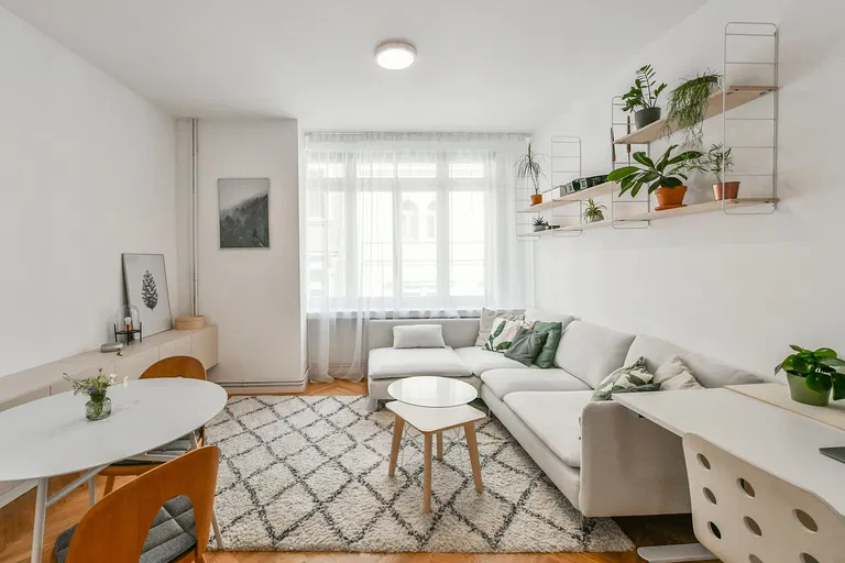Benediktská, Staré Město - Prague 1 | Sale, Apartment, One-bedroom (2+kk), 50 m²