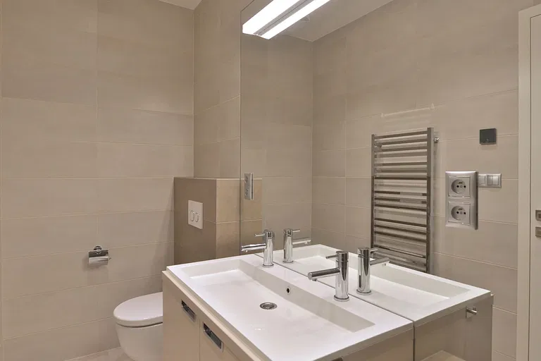 Ovenecká, Bubeneč - Praha 7 | Prenájom, Byt, 2-izbový, 65 m²