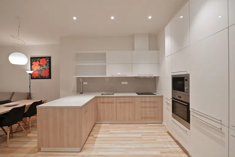Ovenecká, Bubeneč - Praha 7 | Prenájom, Byt, 2-izbový, 65 m²