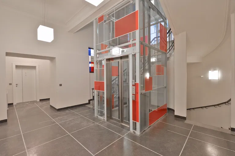 Ovenecká, Bubeneč - Praha 7 | Prenájom, Byt, 2-izbový, 65 m²