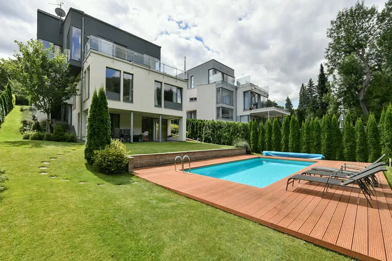 V Šáreckém údolí, Dejvice - Praha 6 | Predaj, Rodinný dom, 9-izbový, 420 m²