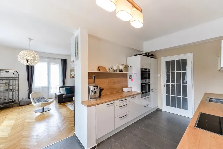 Kouřimská, Vinohrady - Praha 3 | Prenájom, Byt, 3-izbový, 104 m²