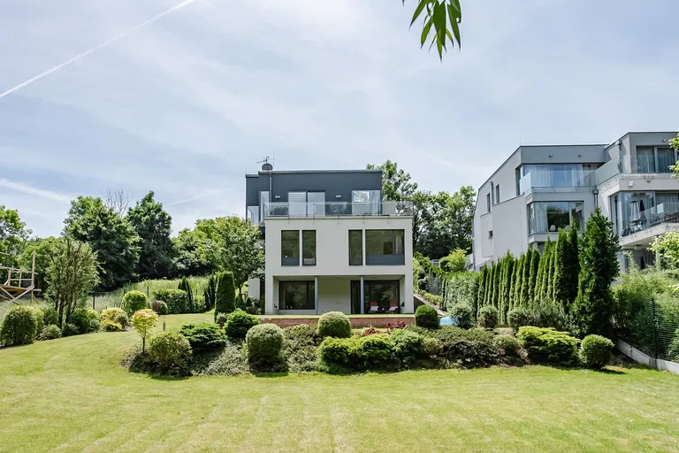 V Šáreckém údolí, Dejvice - Praha 6 | Predaj, Rodinný dom, 9-izbový, 420 m²