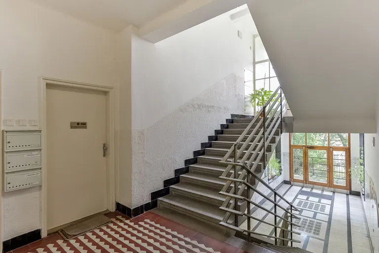 Kouřimská, Vinohrady - Praha 3 | Prenájom, Byt, 3-izbový, 104 m²