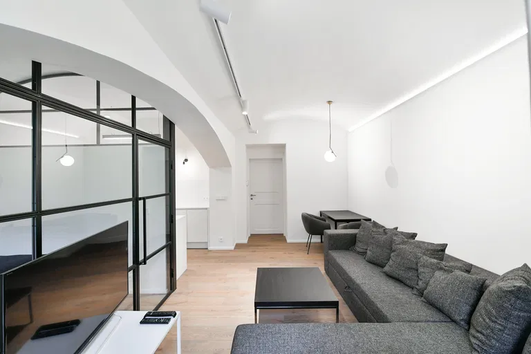 Laubova, Vinohrady - Prague 3 | Rent, Apartment, One-bedroom (2+kk), 50 m²