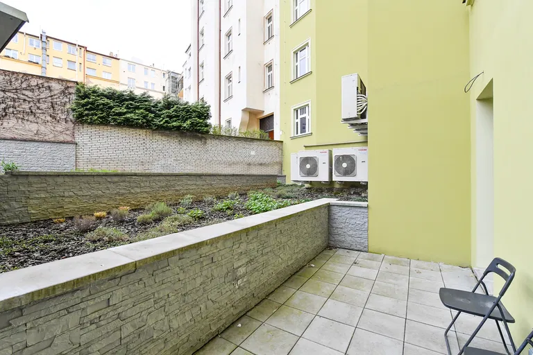 Laubova, Vinohrady - Prague 3 | Rent, Apartment, One-bedroom (2+kk), 50 m²