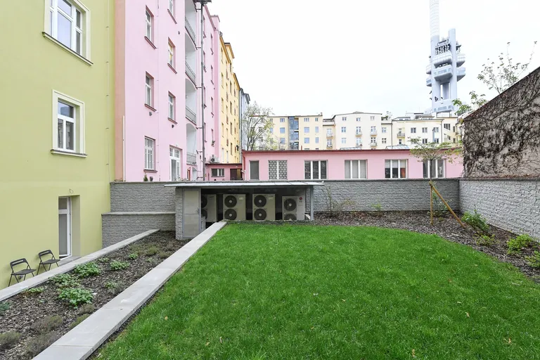 Laubova, Vinohrady - Prague 3 | Rent, Apartment, One-bedroom (2+kk), 50 m²
