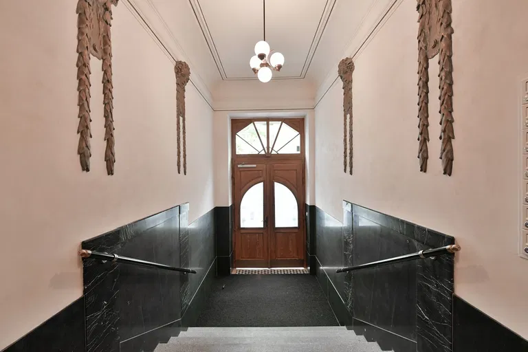 Laubova, Vinohrady - Prague 3 | Rent, Apartment, One-bedroom (2+kk), 50 m²