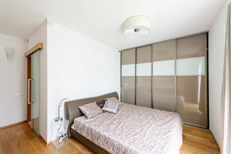 Strážna, Nové Mesto - Bratislava III | Prenájom, Byt, 2-izbový, 85 m²