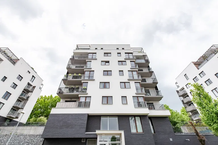 Učňovská, Hrdlořezy - Prague 9 | Sale, Apartment, Two-bedroom (3+kk), 93 m²