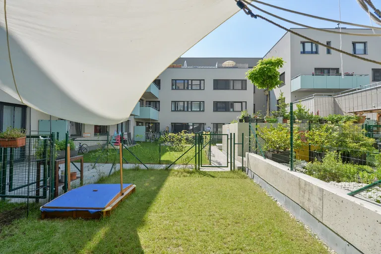 V Zahrádkách, Žižkov - Praha 3 | Prenájom, Byt, 4-izbový, 108 m²