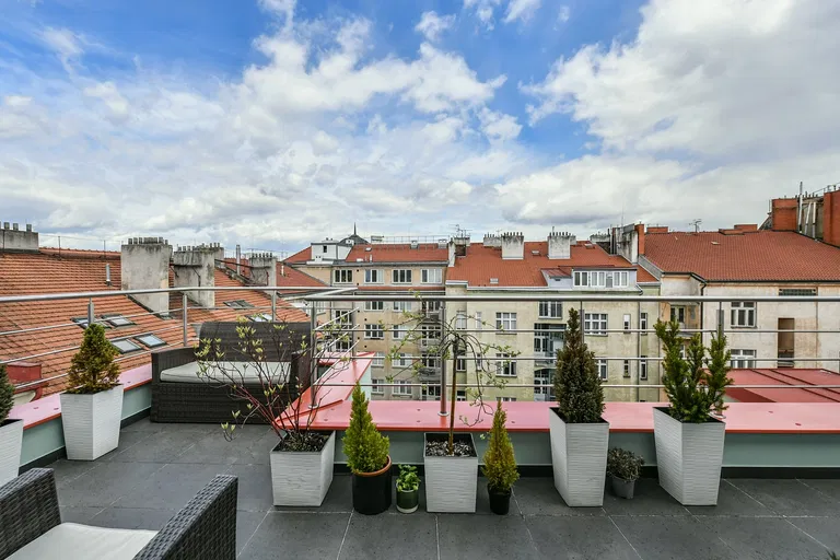 Vinohradská, Vinohrady - Prague 2 | Sale, Apartment, Three-bedroom (4+kk), 176 m²