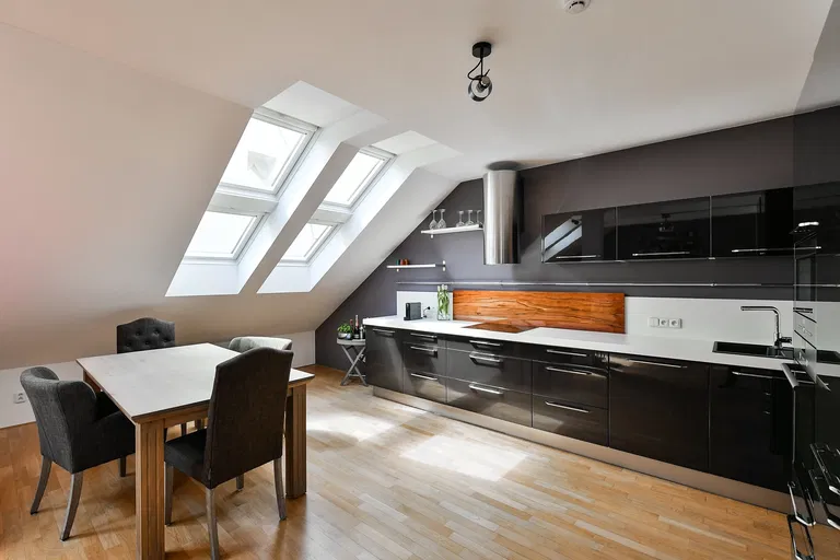 Vinohradská, Vinohrady - Prague 2 | Sale, Apartment, Three-bedroom (4+kk), 176 m²