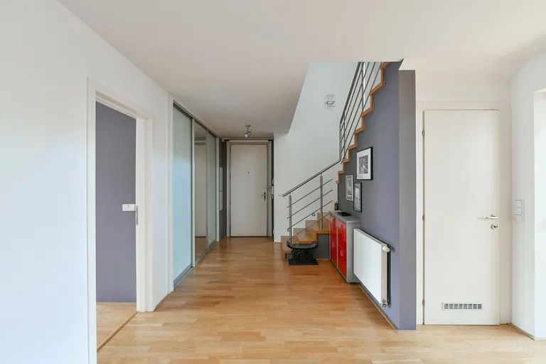 Vinohradská, Vinohrady - Prague 2 | Sale, Apartment, Three-bedroom (4+kk), 176 m²