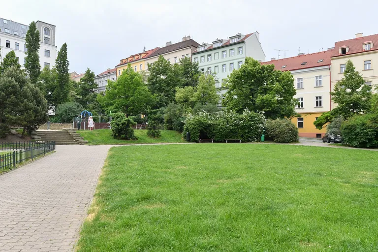 Bořivojova, Vinohrady - Prague 3 | Sale, Apartment, Two-bedroom (3+kk), 112 m²