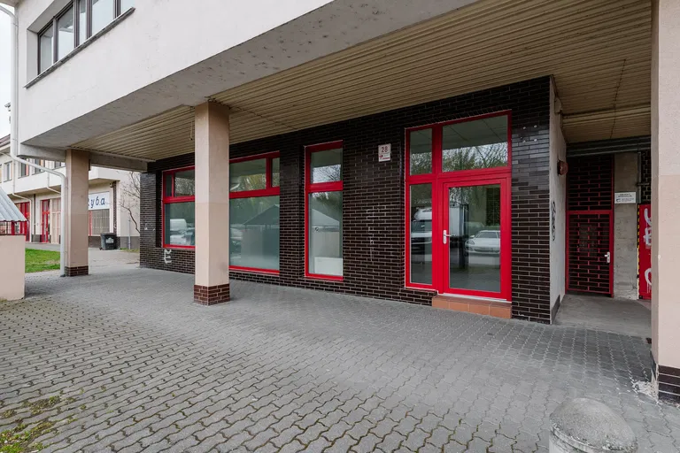 Podunajská, Podunajské Biskupice - Bratislava II | Prenájom, Obchodný priestor, 65 m²