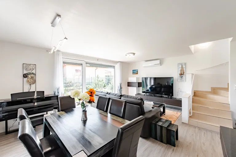 Jižní, Hřebeč - Kladno | Sale, House, Four-bedroom (5+kk), 129 m²