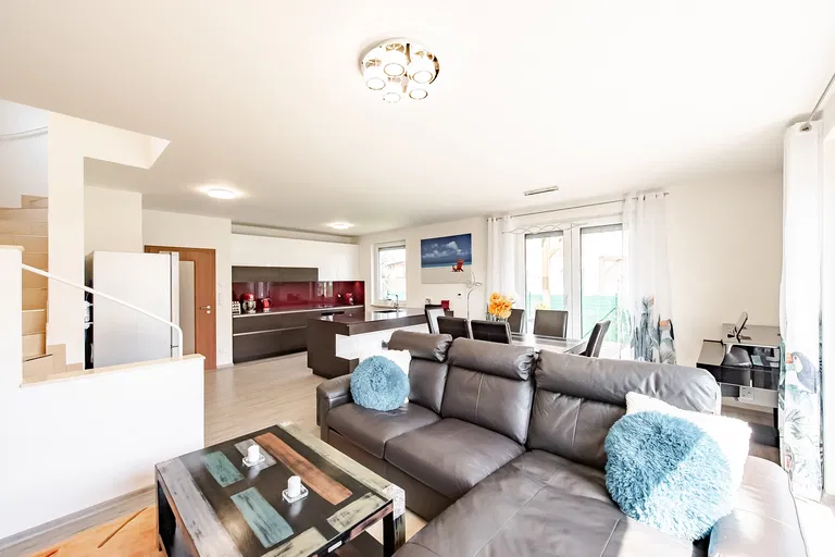 Jižní, Hřebeč - Kladno | Sale, House, Four-bedroom (5+kk), 129 m²