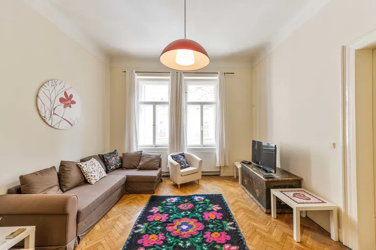 Mánesova, Vinohrady - Praha 2 | Prenájom, Byt, 2-izbový, 67 m²