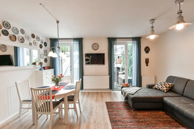 Konzumní, Horoměřice - Praha-západ | Sale, Apartment, Three-bedroom (4+kk), 96 m²