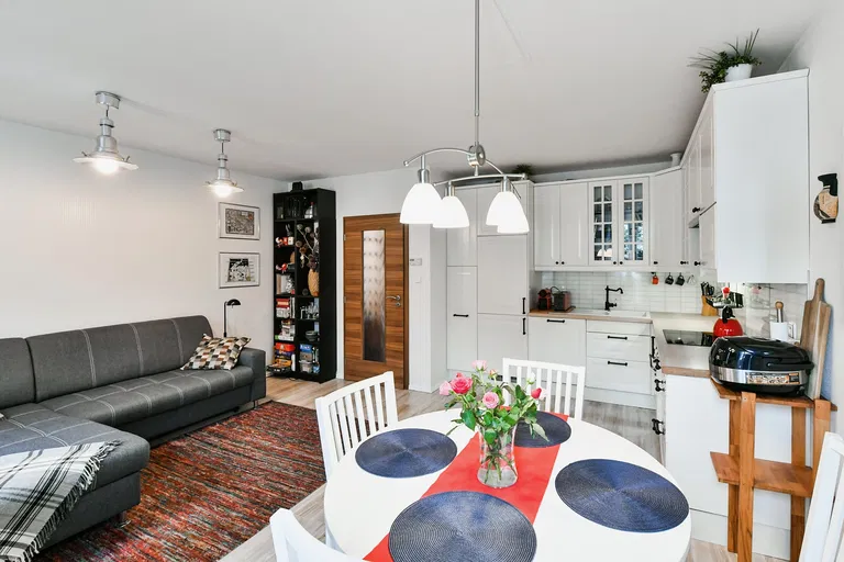 Konzumní, Horoměřice - Praha-západ | Sale, Apartment, Three-bedroom (4+kk), 96 m²