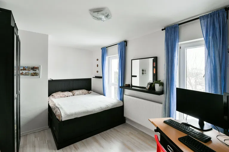Konzumní, Horoměřice - Praha-západ | Sale, Apartment, Three-bedroom (4+kk), 96 m²