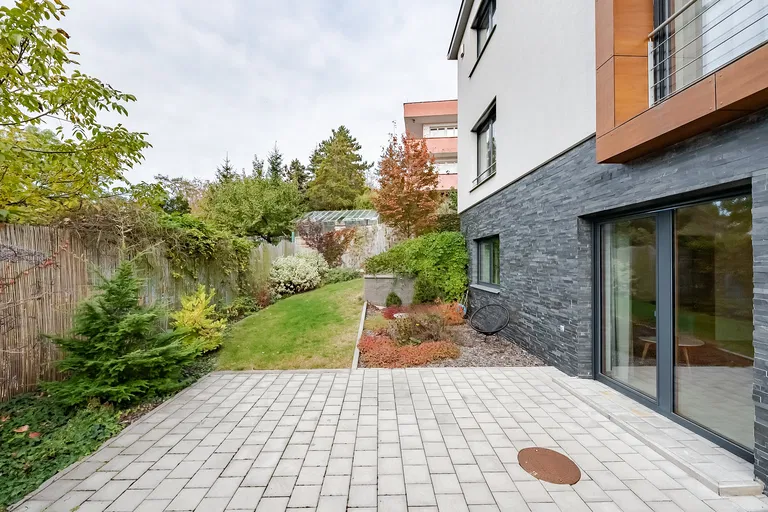 5. máje, Stodůlky - Praha 5 | Prenájom, Byt, 2-izbový, 67 m²