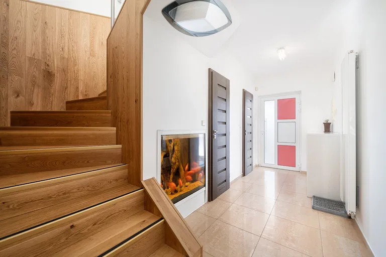 Moravany, Brno - venkov - Brno-město | Sale, House, Three-bedroom (4+kk), 140 m²